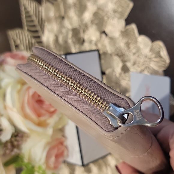 Authentic See by Chloe zippy wallet - Picture 3 of 10